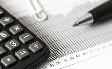 Advisers back annuities as sales continue to rise in H1