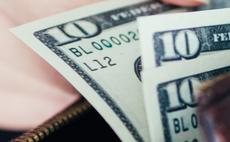 US inflation dips slightly in April