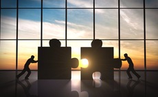 T. Rowe Price acquires Oak Hill Advisors 